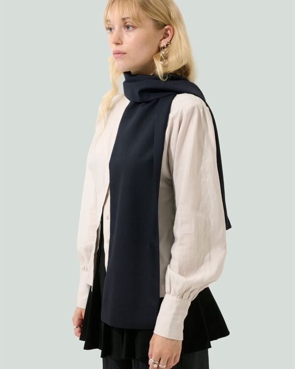 MOE zero waste wear: wool scarf, deep blue checkered